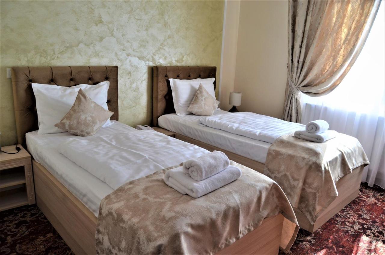 Focşani Pensiunea Romeo Resort מראה חיצוני תמונה